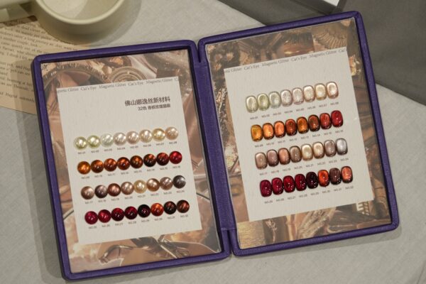 32-color OEM/ODM color palette display all