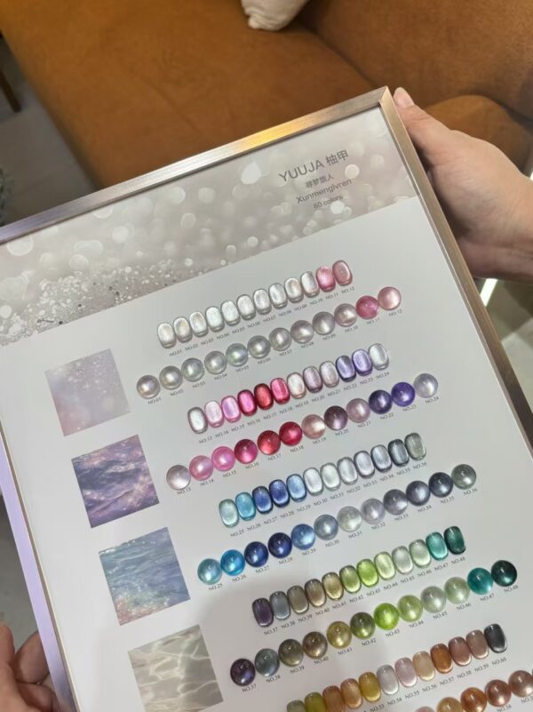 60-color Dream Traveler Cat's Eye + Color Palette