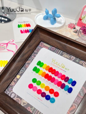 12-color fluorescent bottle set + color palette