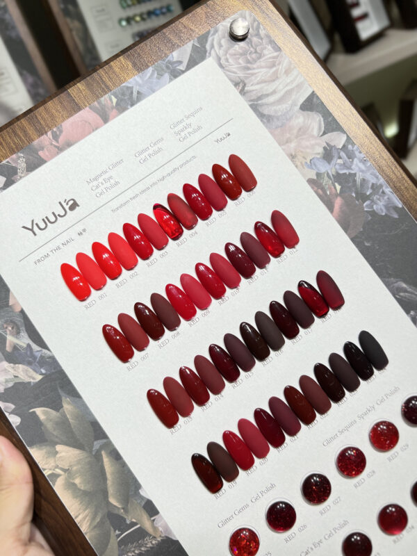 36 colors of painted oil painting red + color palette