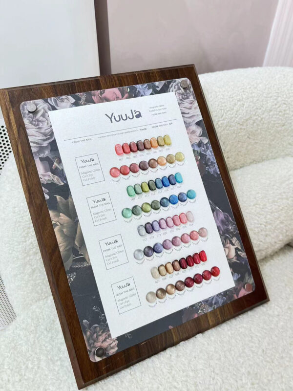 32-color silk cat-eye set + color palette