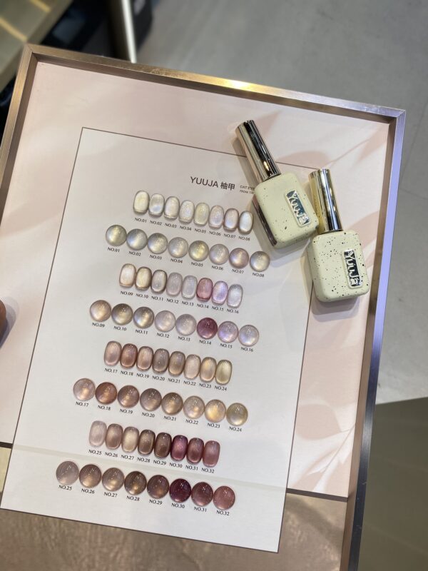 32 colors of claw pink cat's eye + color plate