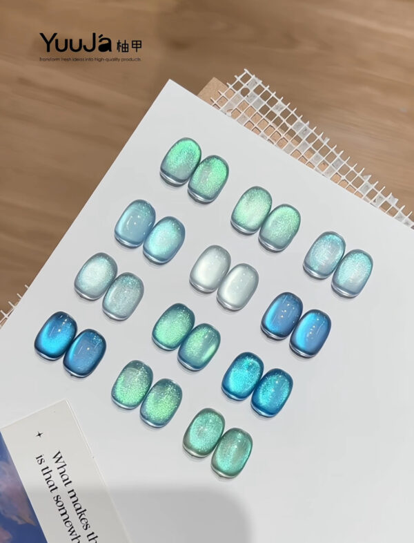 12-color blue tears cat's eye bottle set + color plate