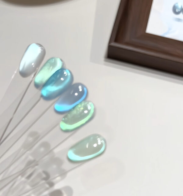 12-color blue tears cat's eye bottle set + color plate