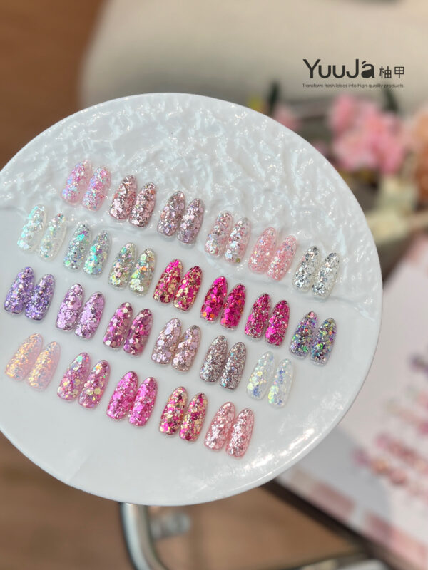 24-color Zhizhi Peach bottle set + color plate