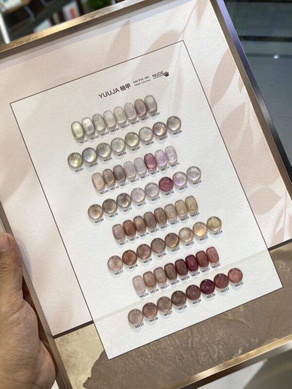 32 colors of claw pink cat's eye + color plate