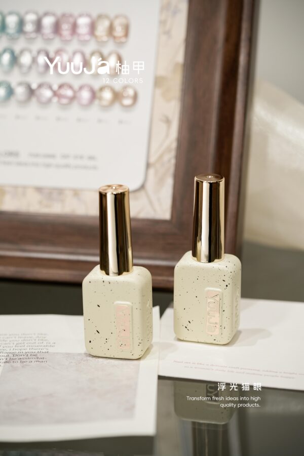 12-color floating light cat's eye bottle set + color plate