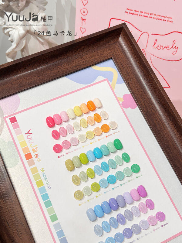 24-color macaron bottle set + color palette